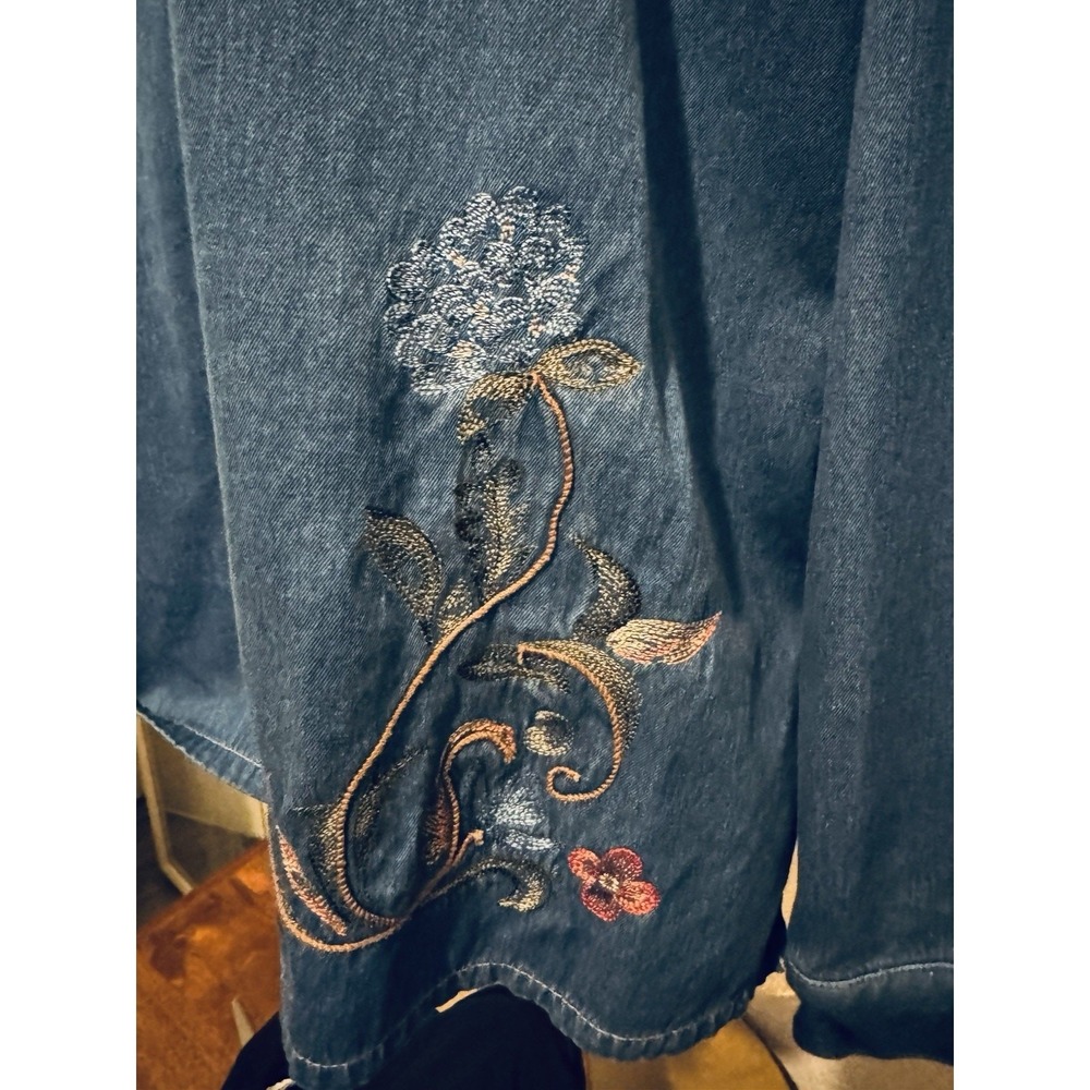 Vintage Koret 90s Denim Floral Embroidered Cottagecore Button Up Western Top 20W - Picture 2 of 10